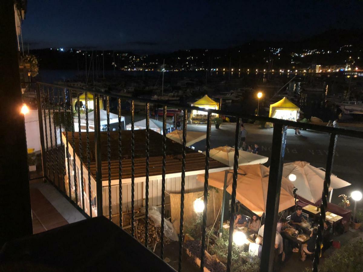 Il Mare Di Cecy - Splendido Appartamento Lerici Exteriör bild